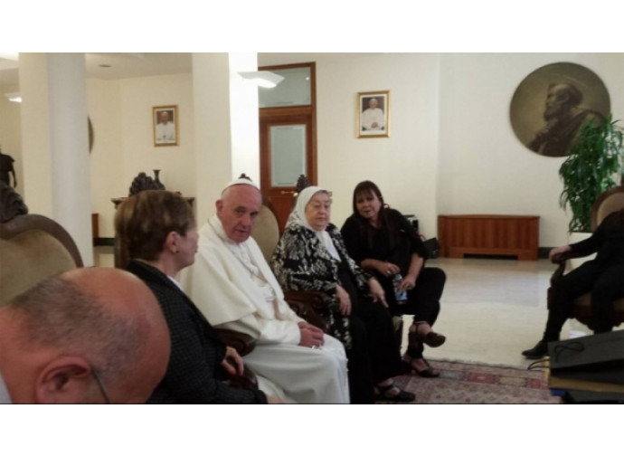Il Papa incontra Hebe de Bonafini