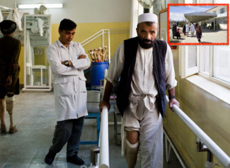 I talebani costringono alla chiusura 42 presidi sanitari