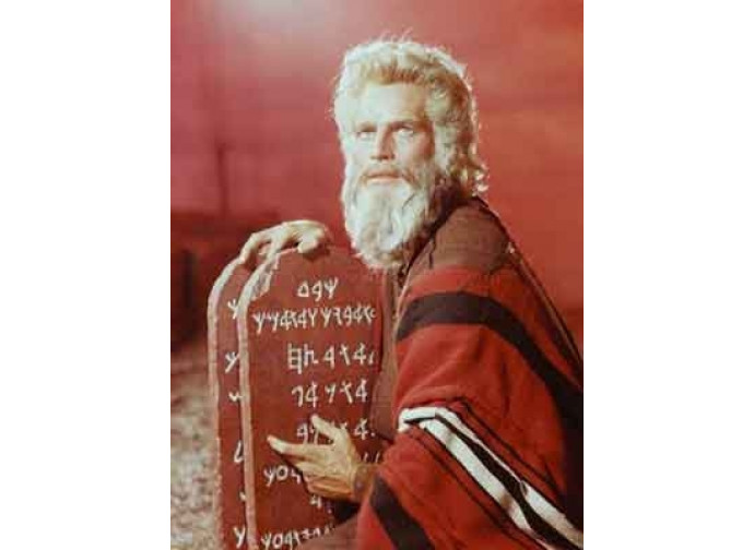 I 10 Comandamenti (Charlton Heston nel ruolo di Mosè)