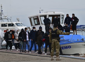 Tra magia e debiti: i ricorsi dei migranti intasano la Giustizia