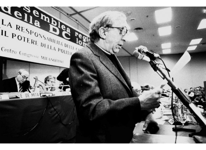 Giussani all'intervento nel '75 alla Dc Giussani all'intervento nel '75 alla Dc
