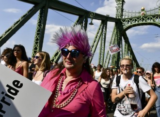 Gay diktat dall’Ue, ma l'Ungheria contrattacca
