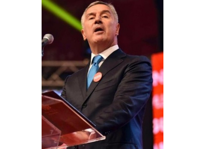 Il presidente riconfermato Il presidente riconfermato