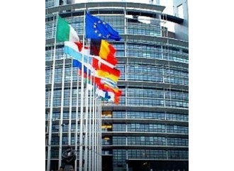 Pornografia, l'Ue vuole "sbianchettare" i divieti
