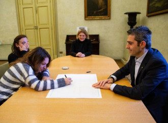La procura di Parma contro l'omogenitorialità