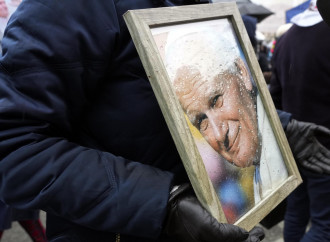 Cracovia ricorda Giovanni Paolo II sotto la "sua" finestra