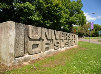 Uk, studenti trans minacciano prof