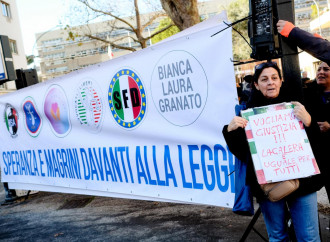 «Hanno taciuto su effetti avversi e efficacia»: tutte le accuse ad Aifa e Speranza