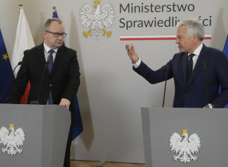 Polonia: le purghe del governo Tusk, con l’avallo di Bruxelles