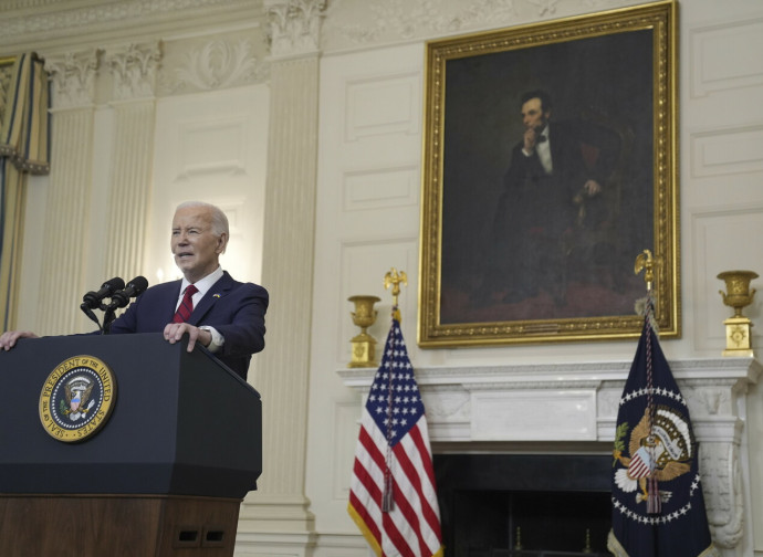 Joe Biden, 24 aprile 2024 (foto AP via LaPresse) Joe Biden, 24 aprile 2024 (foto AP via LaPresse)