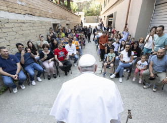Depistaggio papale da un condominio all'altro