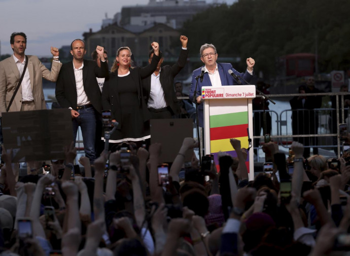 Jean-Luc Melenchon (a destra) e altri membri del Fronte (Ap-LaPresse) Jean-Luc Melenchon (a destra) e altri membri del Fronte (Ap-LaPresse)