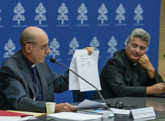 Fernández "corregge" il Papa sulle religioni