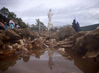 L'interventismo di Fernández per "blindare" la Madonna
