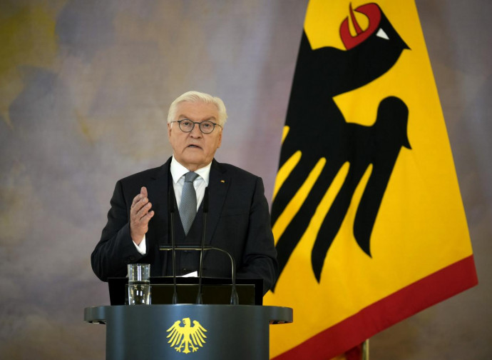 Frank-Walter Steinmeier annuncia le elezioni anticipate, 27-12-2024 (Ap via LaPresse) Frank-Walter Steinmeier annuncia le elezioni anticipate, 27-12-2024 (Ap via LaPresse)