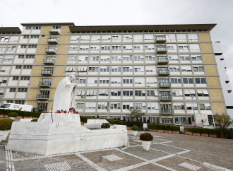 Aggiornamenti sul Papa al Gemelli: polmonite bilaterale