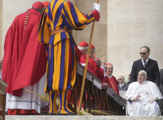 Di nuovo in piazza, il papa passa alla convalescenza 2.0