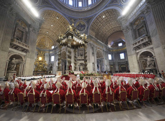Sandri: l'annuncio del Risorto fonda il ministero del papa