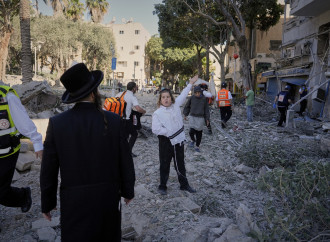 Missili su Israele, mentre Gaza è al collasso umanitario