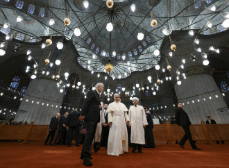 La "mancata" preghiera di Leone XIV in moschea