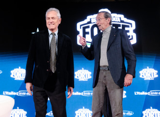 Fini torna ad Atreju e la destra plaude al "padre prodigo"