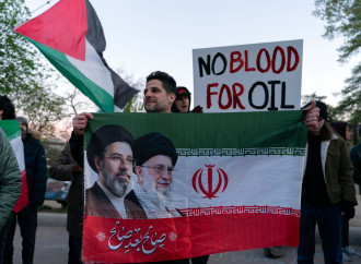 Manifestazione contro la guerra in Iran nei pressi della Casa Bianca (Ap-LaPresse)