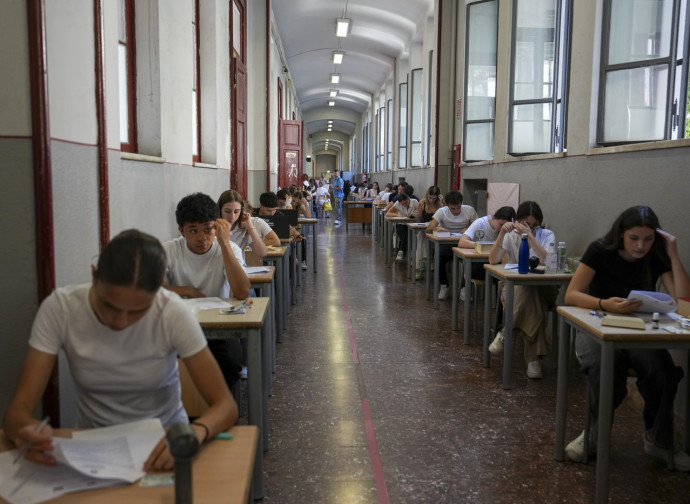Studenti svolgono la prima prova, 18 giugno 2026 (LaPresse)