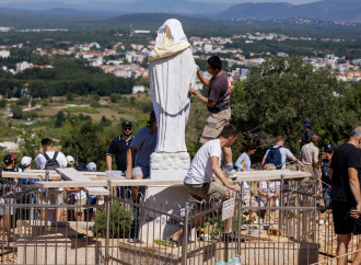 Medjugorje, sfregio alla Madonna. La parrocchia risponde con la preghiera