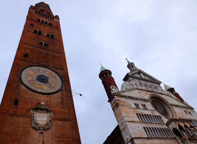 Il duomo e il Torrazzo, simboli di Cremona Il duomo e il Torrazzo, simboli di Cremona