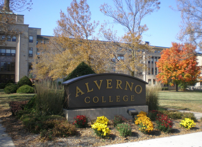 Alverno College (licenza CC BY-NC 2.0 Deed; autore: Dave Reid)