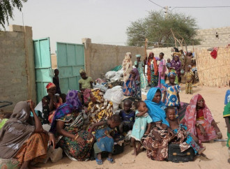 Nuove violenze mettono in fuga migliaia di persone nel nord della Nigeria