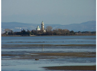 L'Isola di Barbana, di là dal mare
