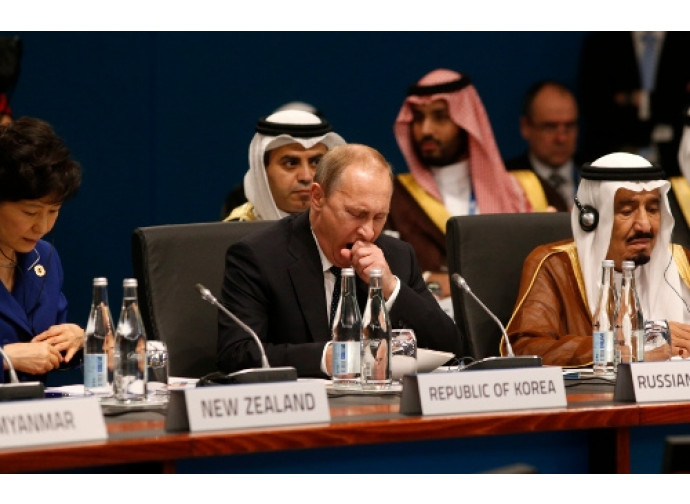 Putin sbadiglia durante il G20 Putin sbadiglia durante il G20
