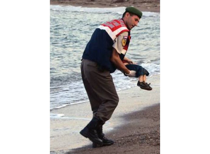 Aylan al Kurdi, il ritrovamento del corpo Aylan al Kurdi, il ritrovamento del corpo