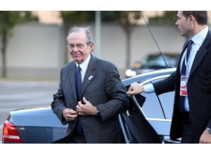 Il ministro Padoan Il ministro Padoan