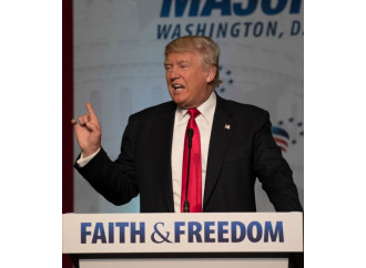 Libertà religiosa, Trump firma un decreto "insulso"
