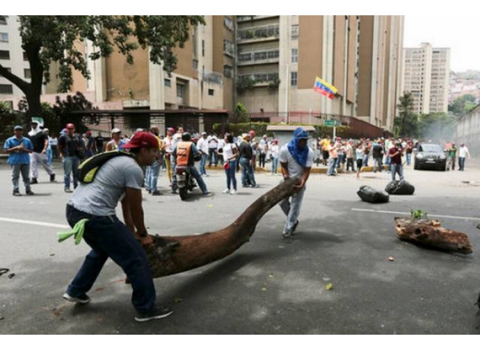 Venezuela, manifestazione dell'opposizione