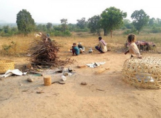 Centinaia di dalit tribali e di musulmani sfollati allo stremo nell’Uttar Pradesh