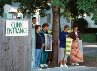 Leggi e cultura pro life: gli abortifici chiudono i battenti