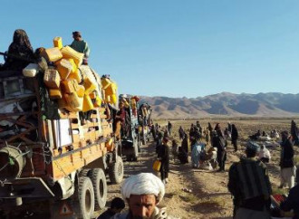 L’Unione Europea finanzia il ritorno a casa degli afghani emigrati, rifugiati e sfollati