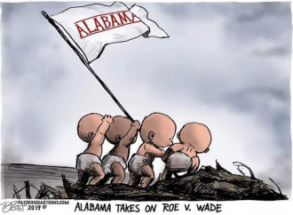 Alabama, il giudice blocca la legge che vieta l’aborto