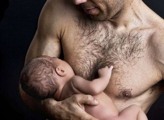 Ora i trans possono allattare al seno