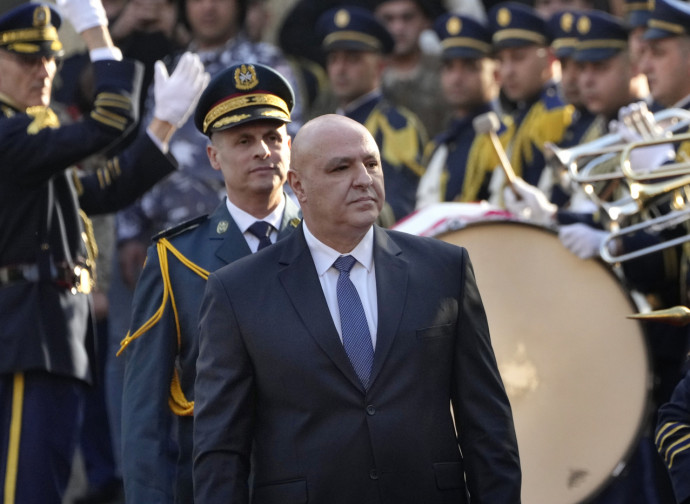 Joseph Aoun (in primo piano) nuovo presidente libanese (La Presse) Joseph Aoun (in primo piano) nuovo presidente libanese (La Presse)