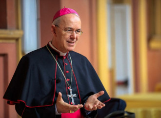 Schneider chiede al Papa l'intesa che i lefebvriani rifiutano