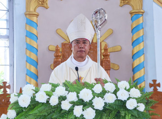 Cristiani in Myanmar, la testimonianza  di fede del vescovo Ba Shwe