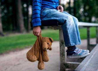 IA, giochi e chat: le nuove strategie dei pedofili