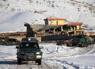 Afghanistan, i Talebani attaccano prima di trattare