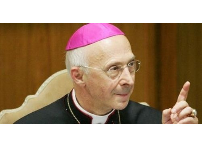 Il cardinale Angelo Bagnasco, presidente della Cei Il cardinale Angelo Bagnasco, presidente della Cei