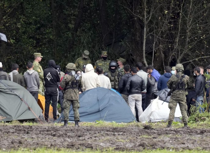 Esercito polacco alle prese con immigrati illegali