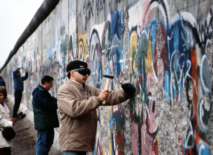 Abbattimento del Muro di Berlino Abbattimento del Muro di Berlino